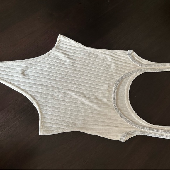 Silk camisoles and a body suit - Picture 6 of 8